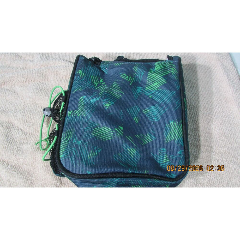 Insulated lunch and carry bag